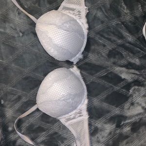 Victoria secret bra!